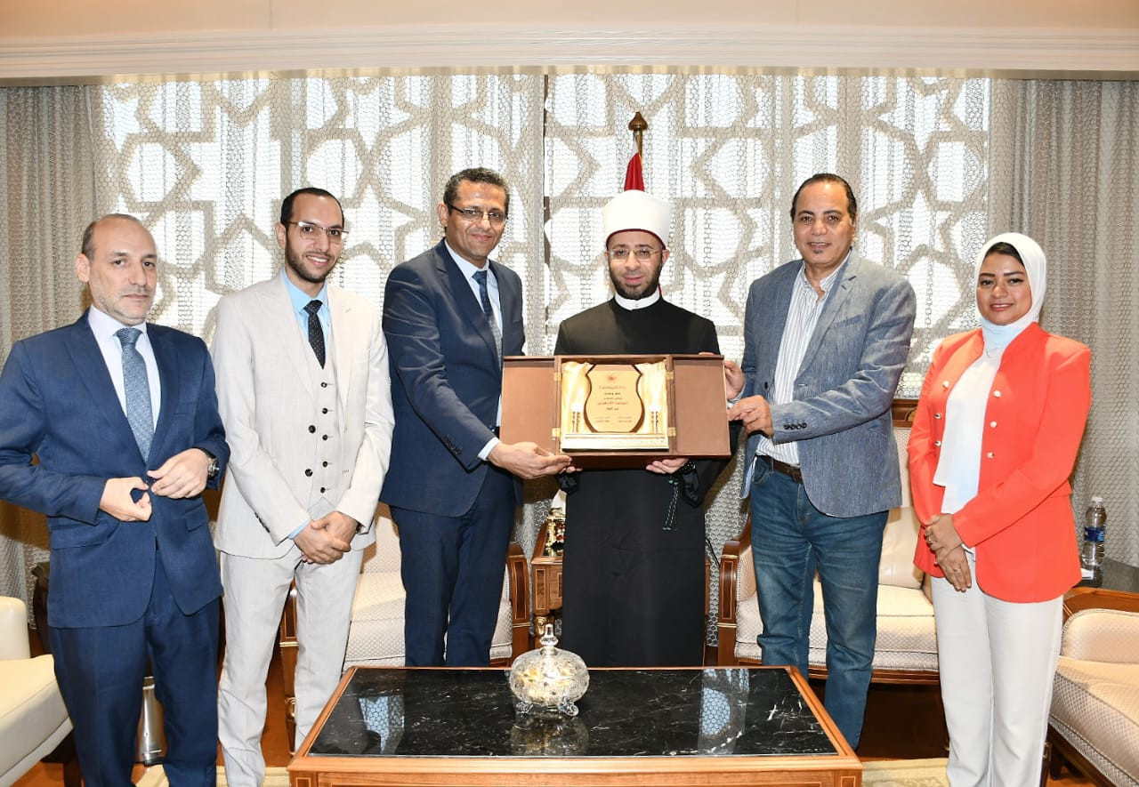 وزير الوقاف ونقيب الصحفيين