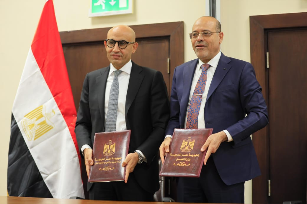 وزيرا العمل والتعليم