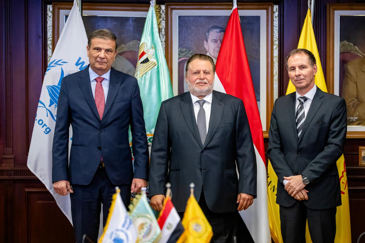 وزير الزراعة ومحافظ البنك المركزي