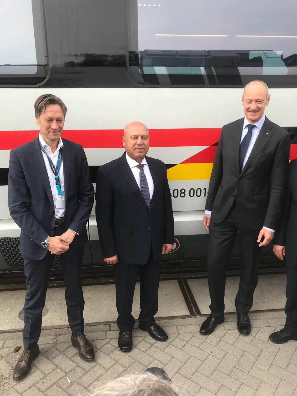 وزير النقل والصناعة