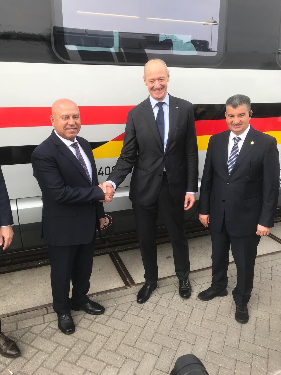 وزير النقل والصناعة