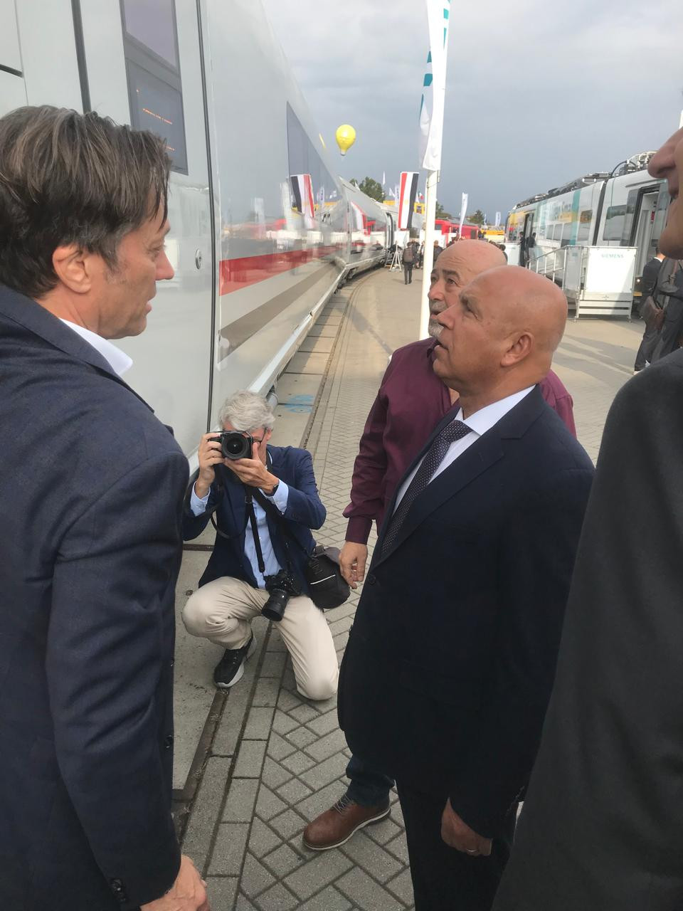 وزير النقل والصناعة