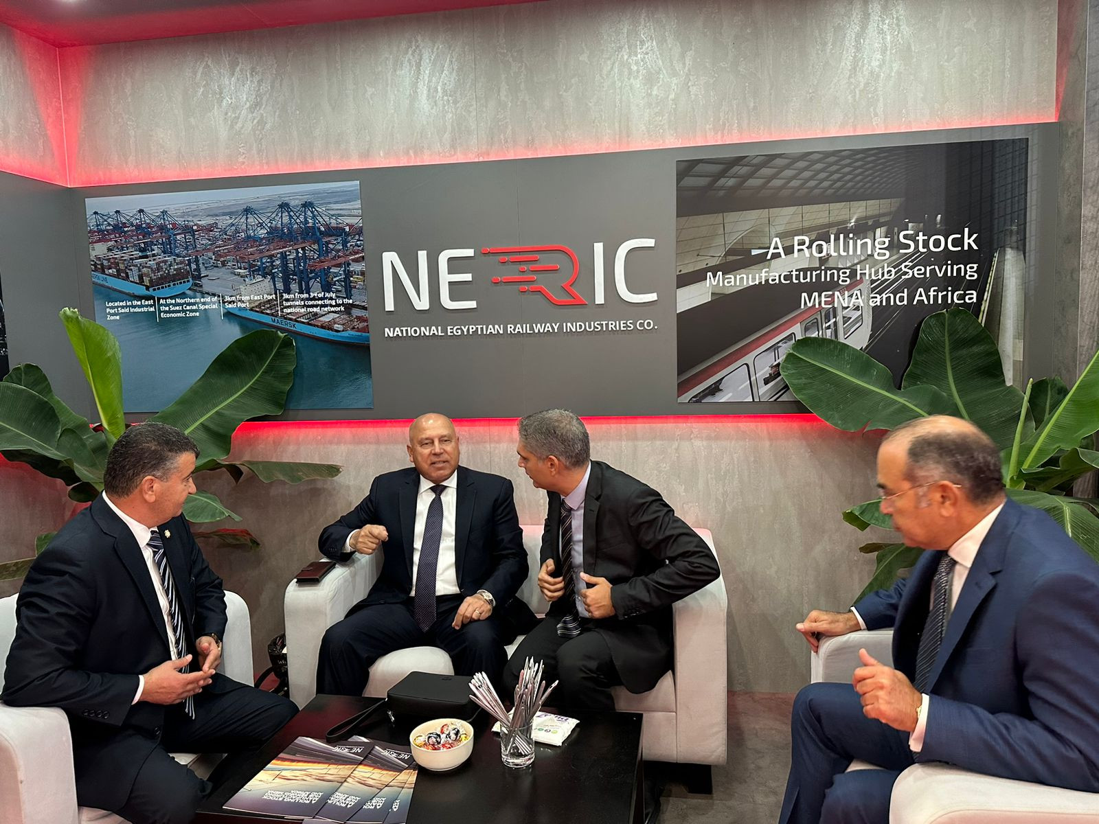 وزير النقل والصناعة