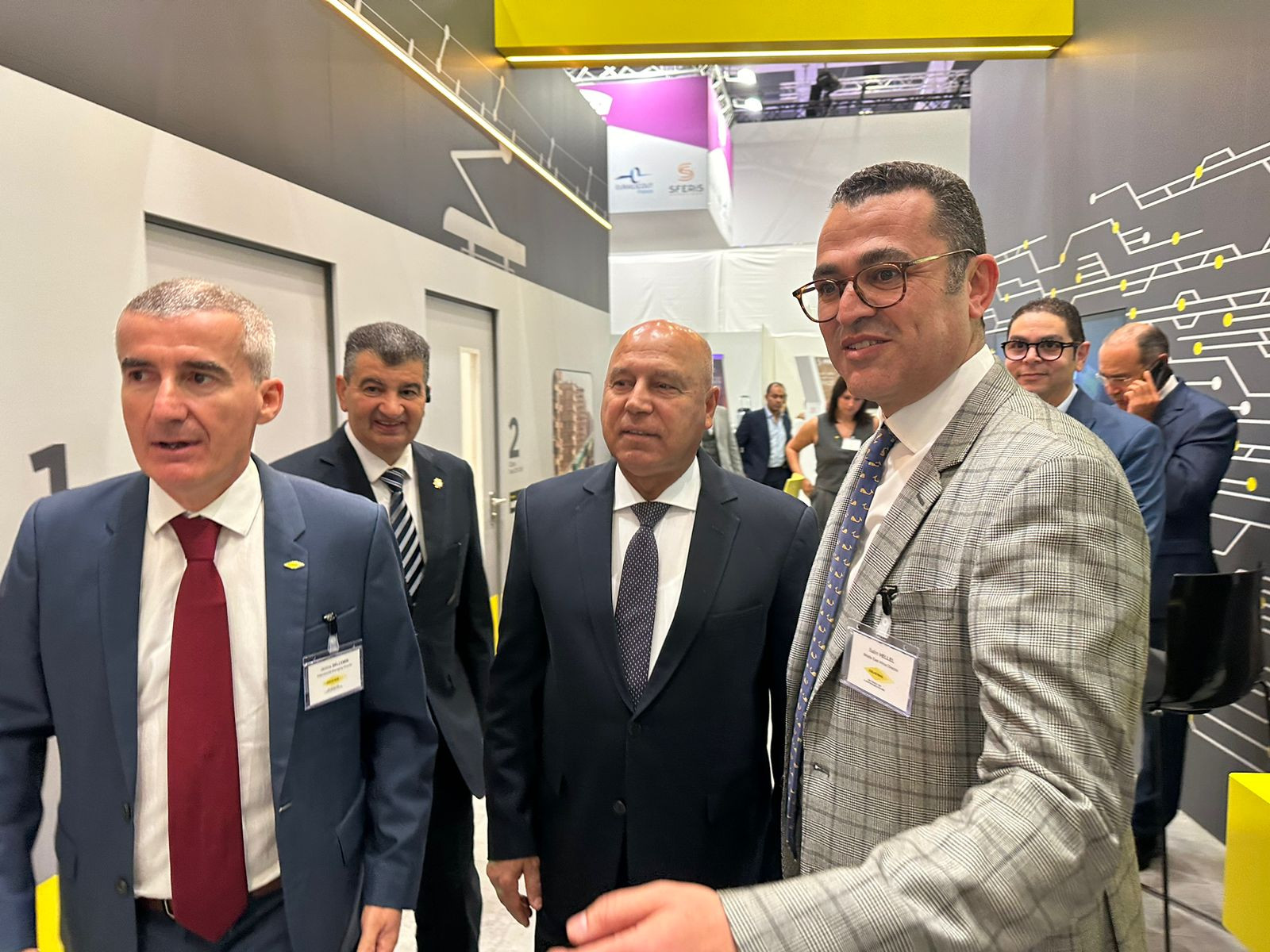 وزير النقل والصناعة