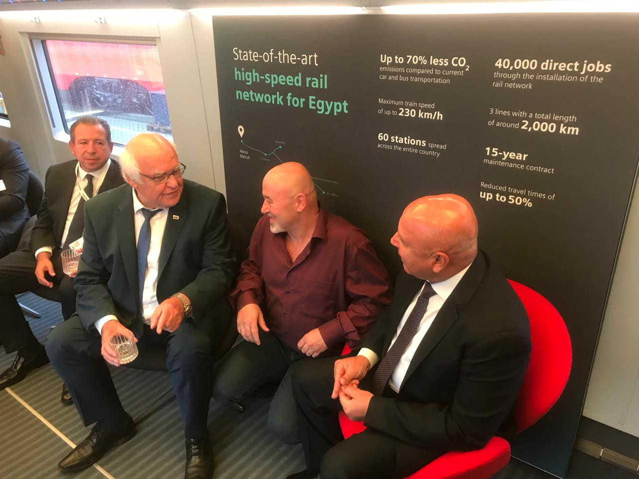 وزير النقل والصناعة