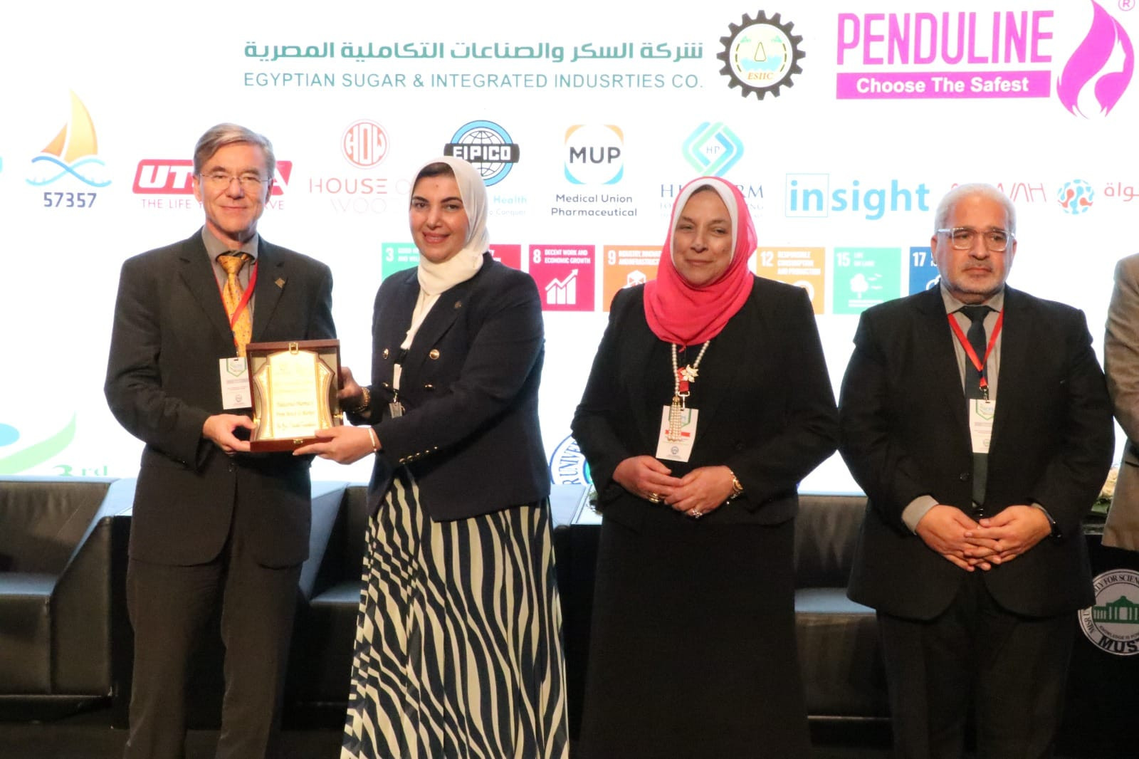 مؤتمر كلية الصيدلة بجامعة مصر