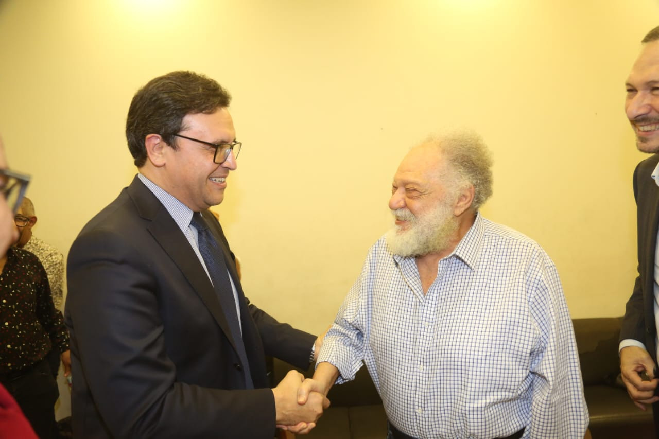 وزير الثقافة ويحيى الفخراني