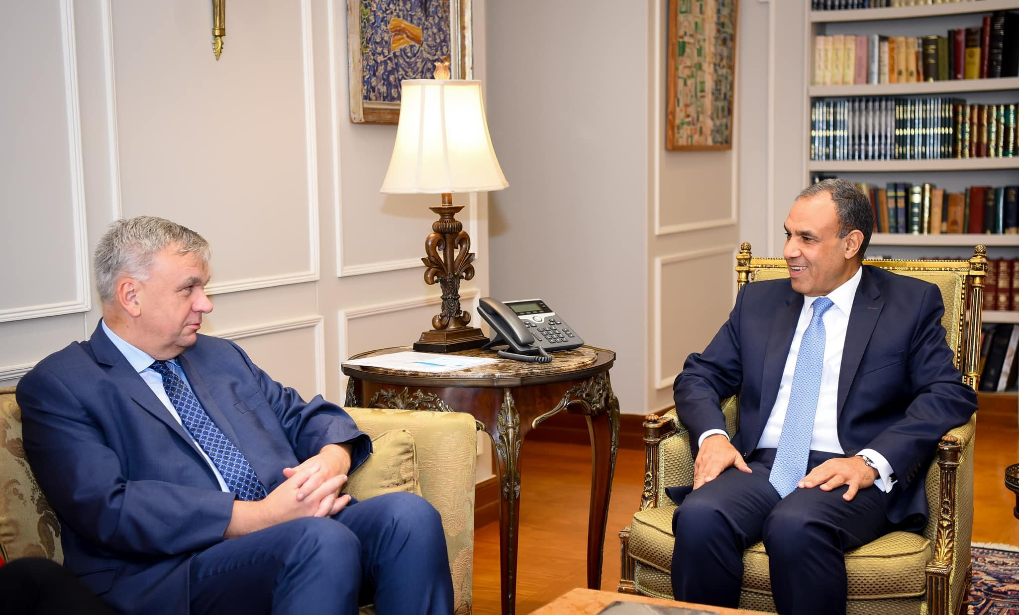 وزير الخارجية