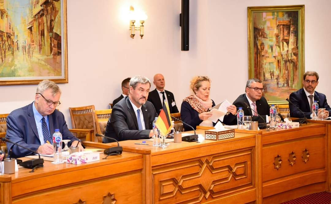 وزير الخارجية