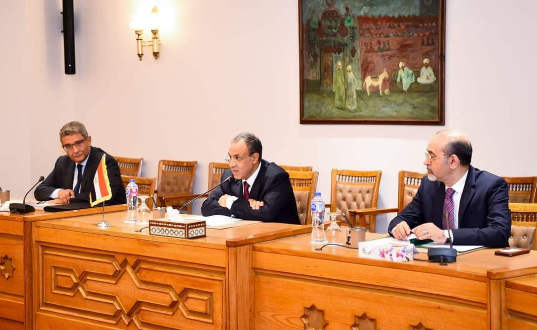 وزير الخارجية