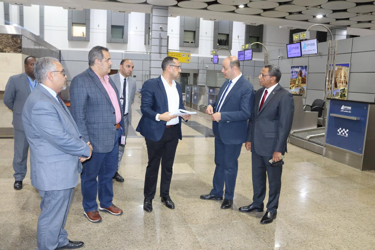 مطار سفنكس الدولي