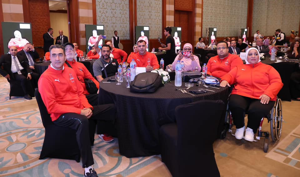 وزيرا الاتصالات والرياضة