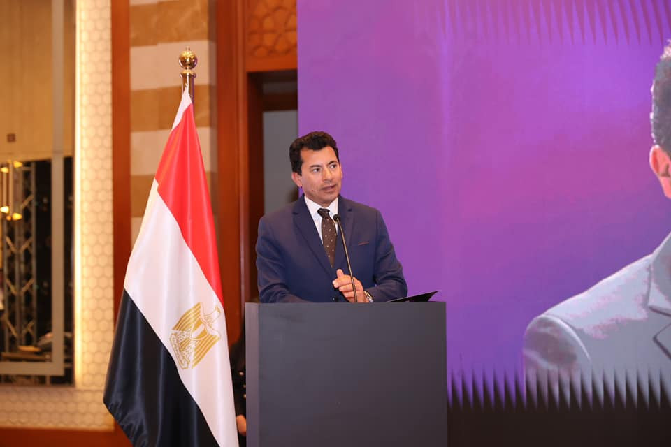 وزيرا الاتصالات والرياضة