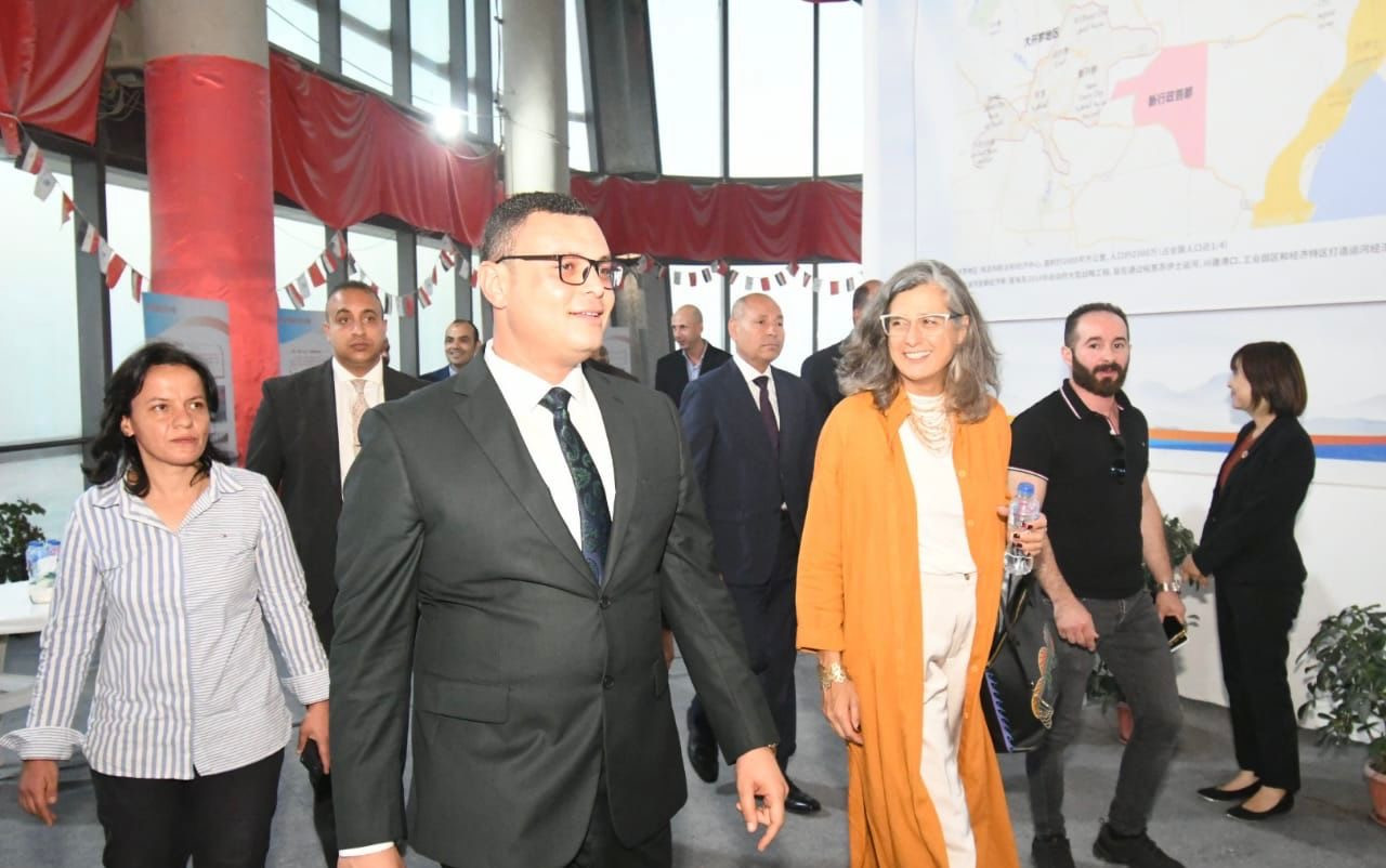 وزير الاسكان ووكيلة أمين عام الأمم المتحدة