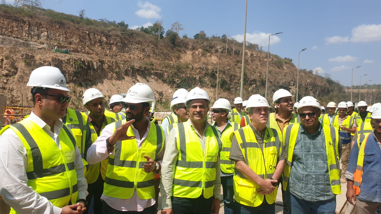 وزير الاسكان