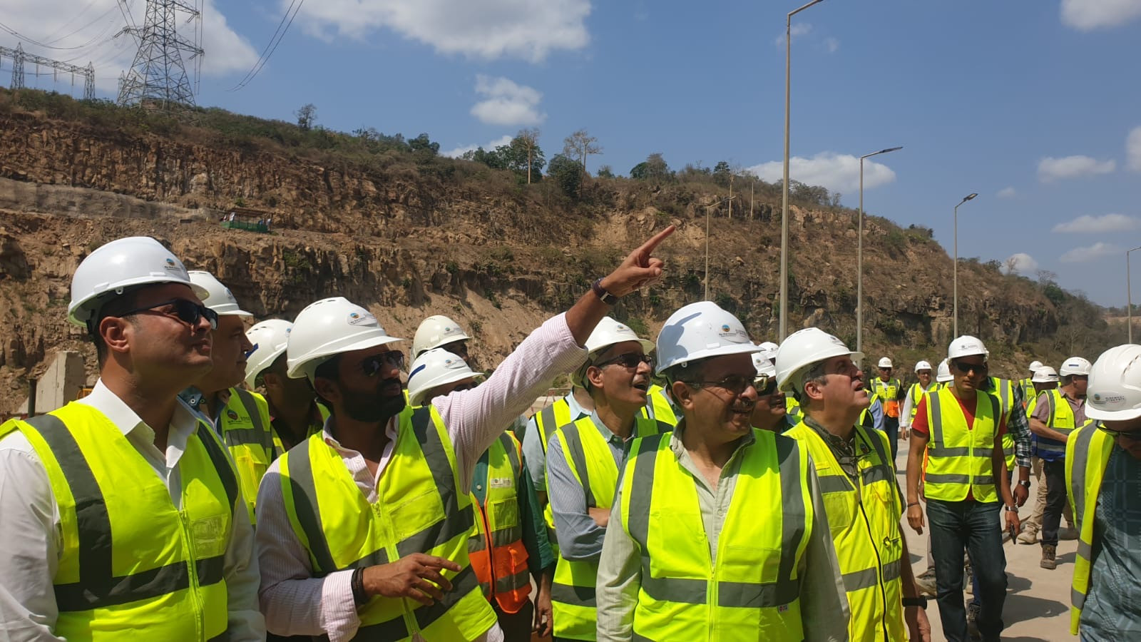 وزير الاسكان