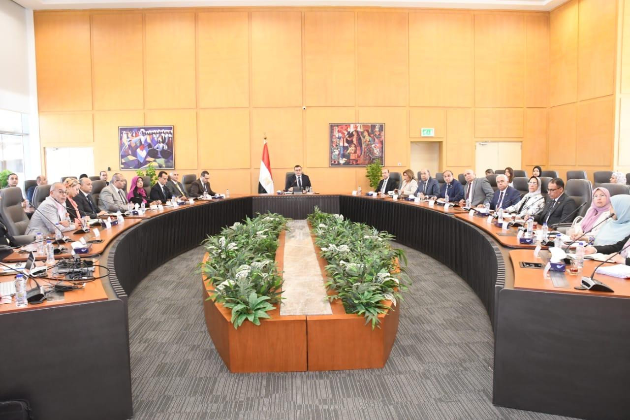 وزير الإسكان