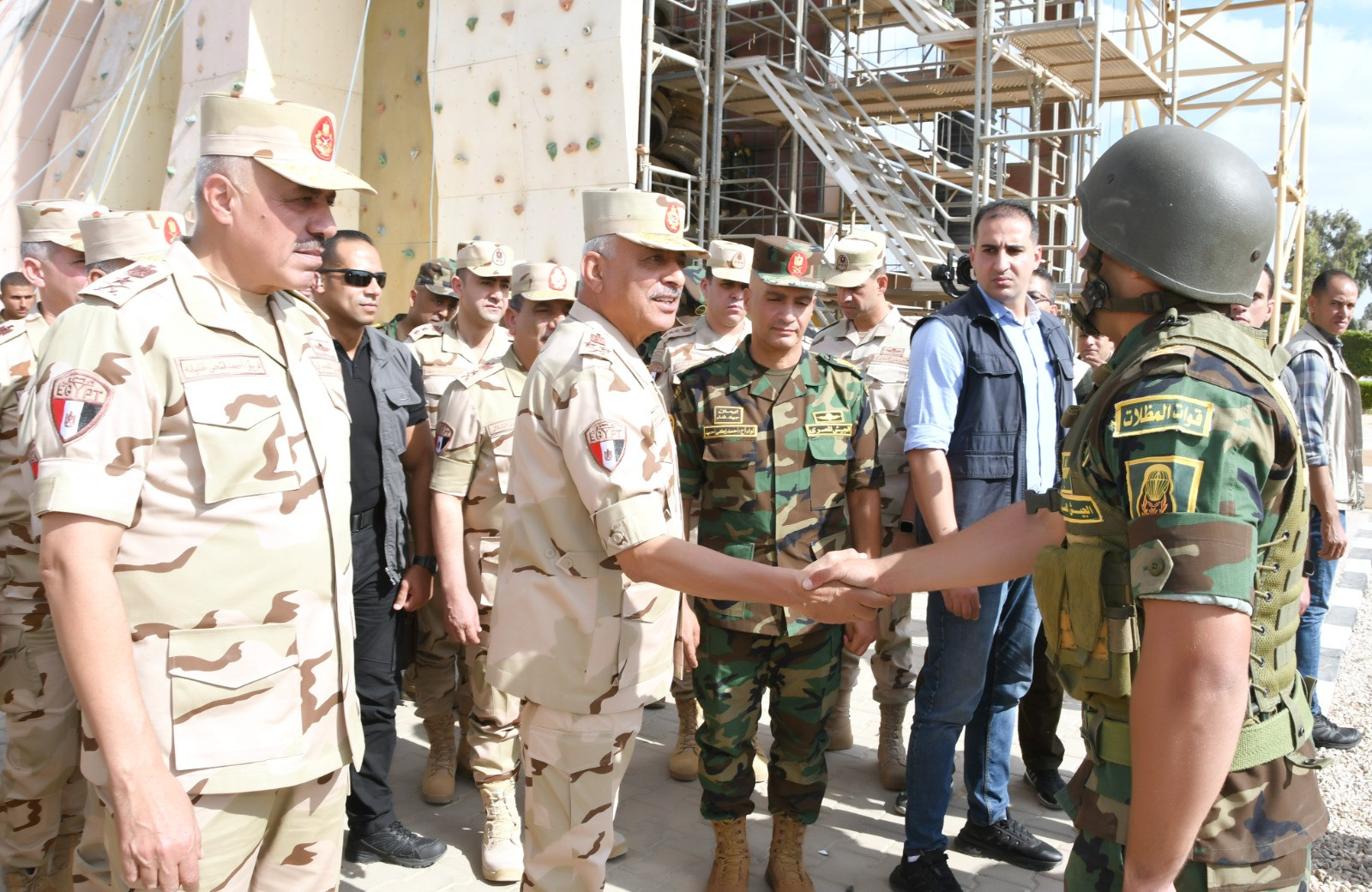 وزير الدفاع