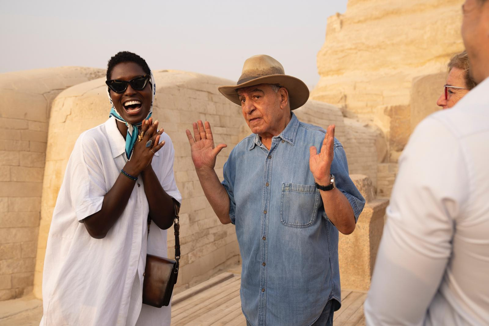 زاهي حواس والممثلة الأمريكية