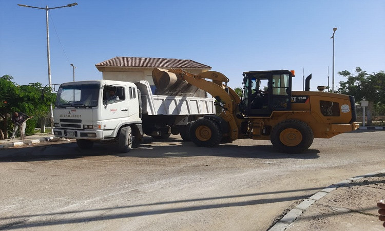 محافظ الإسماعيلية يتابع أعمال تطوير ورفع كفاءة القرية الأوليمبية