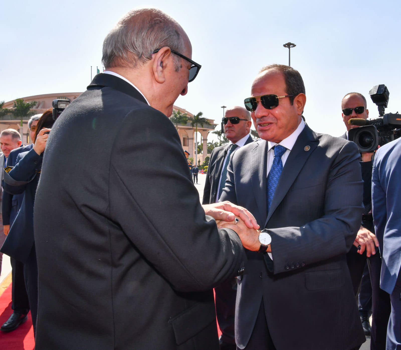 الرئيس السيسي ونظيره الجزائري