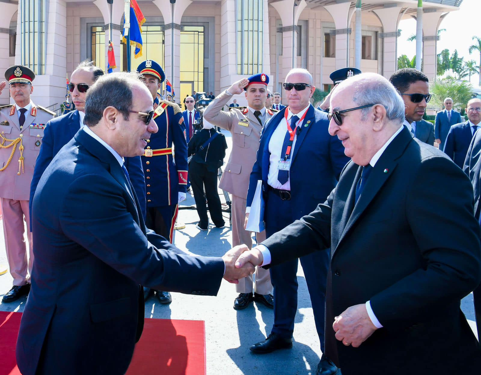 الرئيس السيسي ونظيره الجزائري