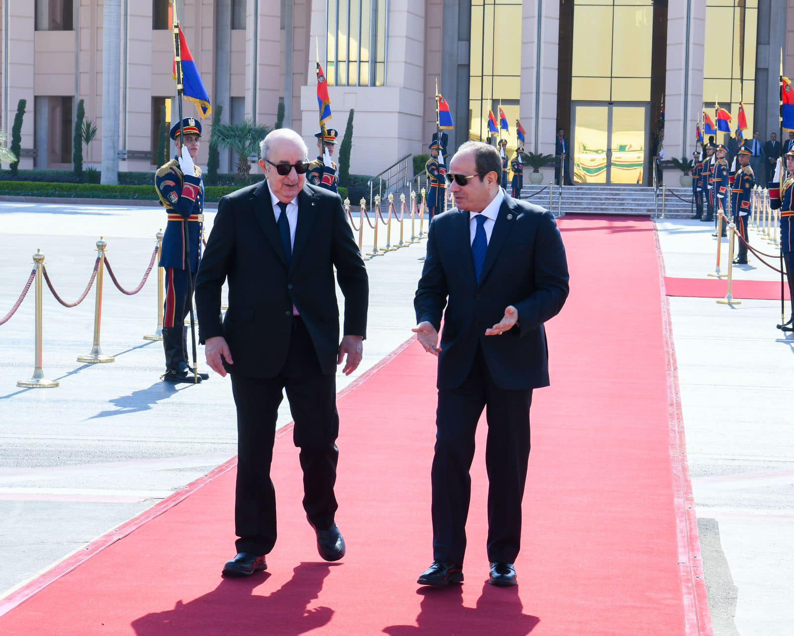 الرئيس السيسي ونظيره الجزائري