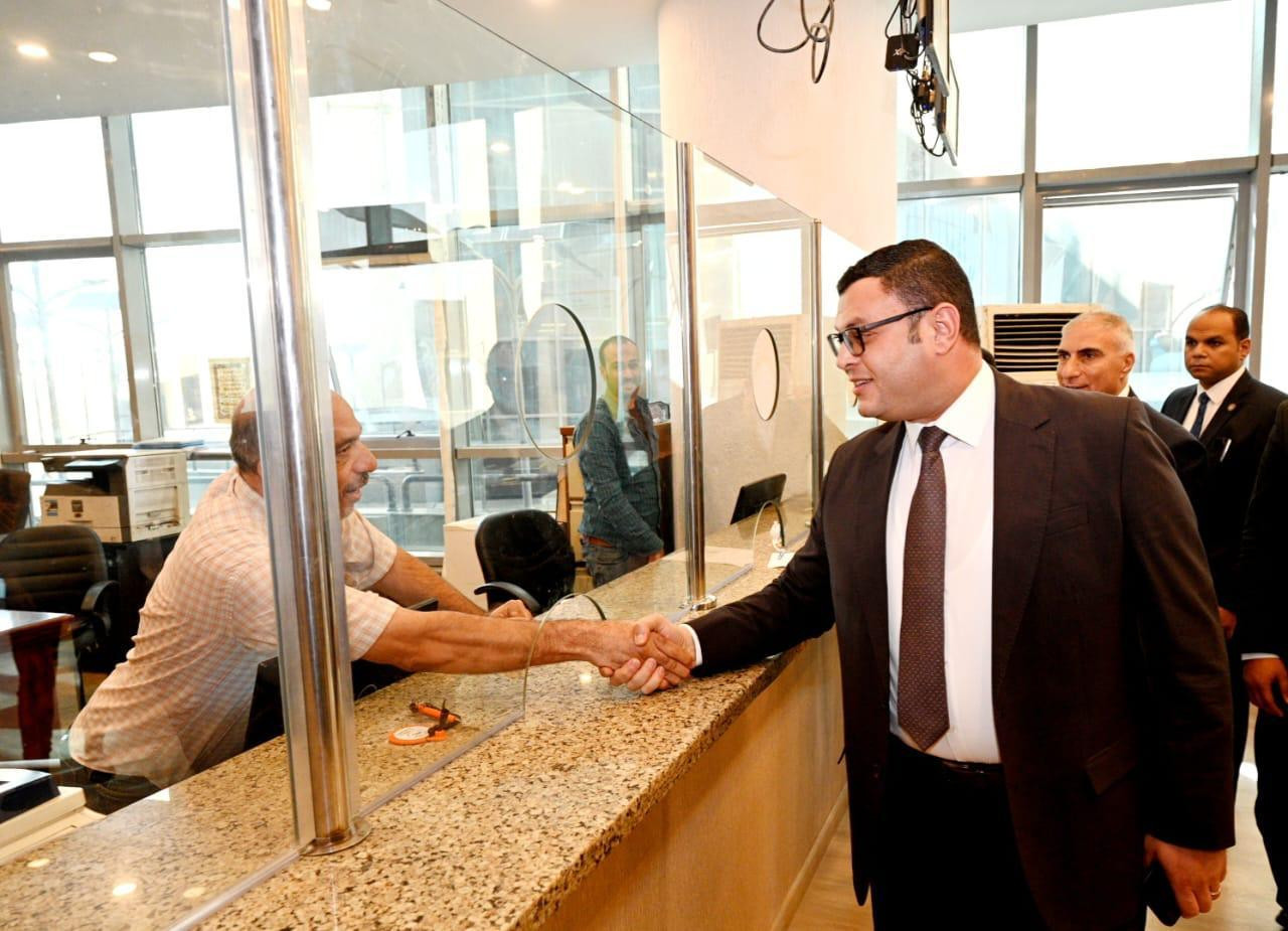 وزير الإسكان