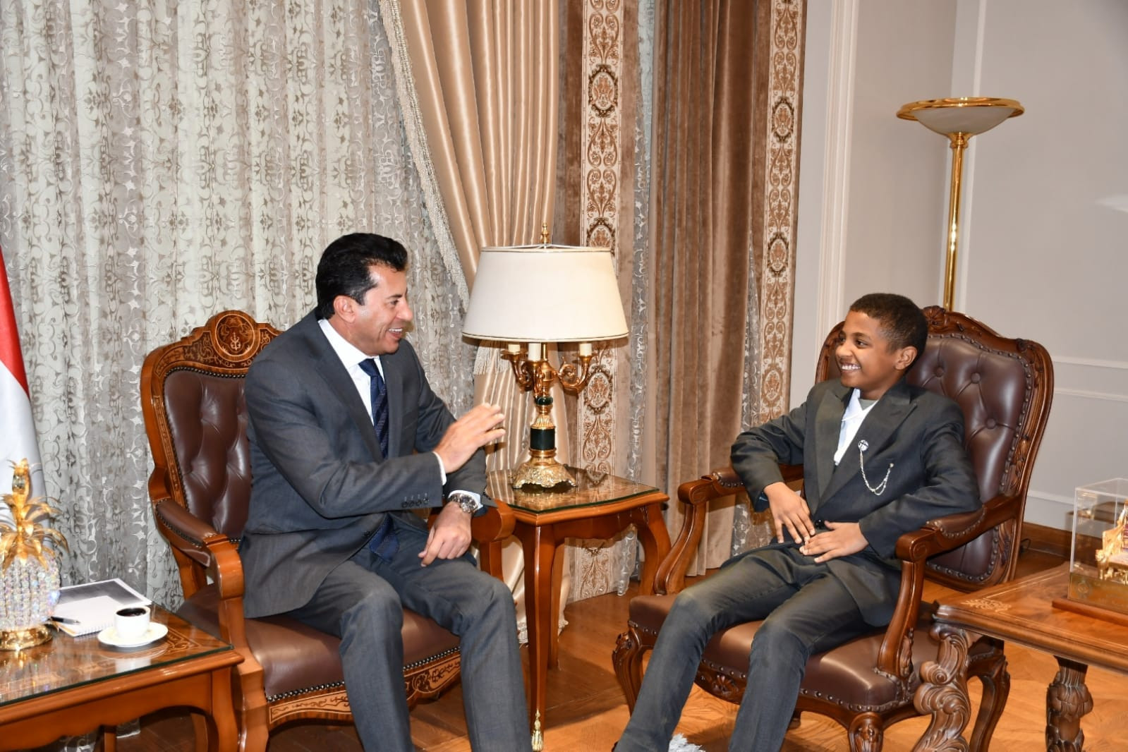 صبحي يستقبل أنس حسين