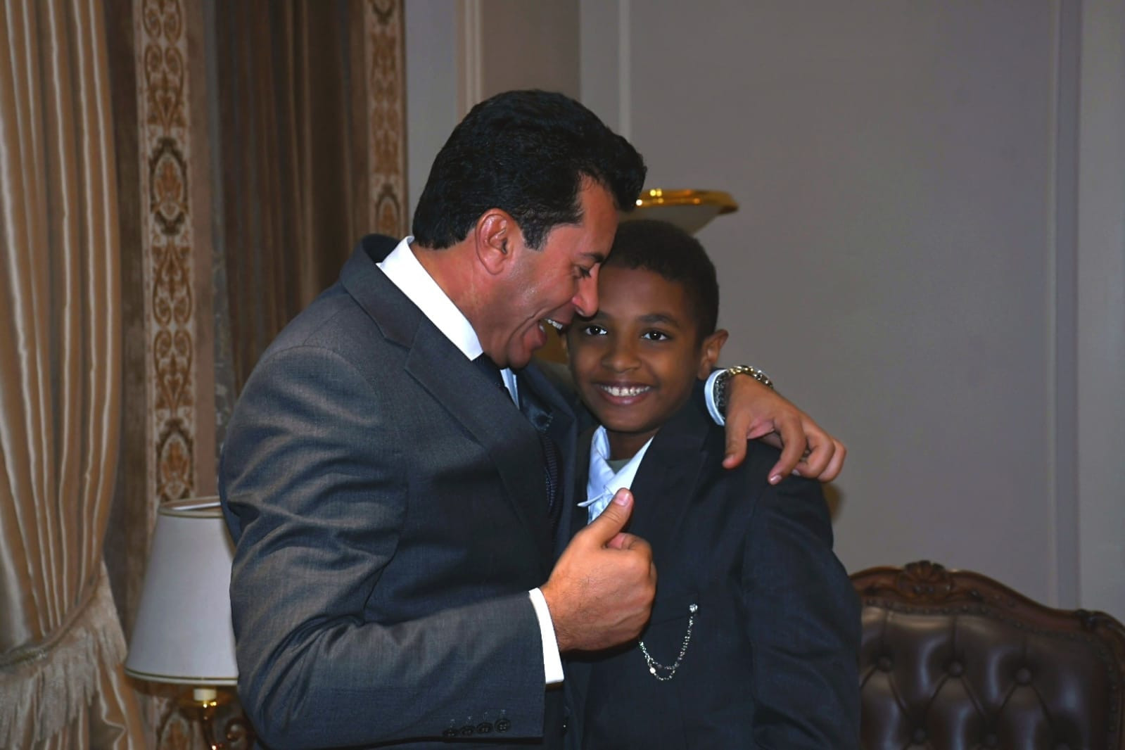 صبحي يستقبل أنس حسين