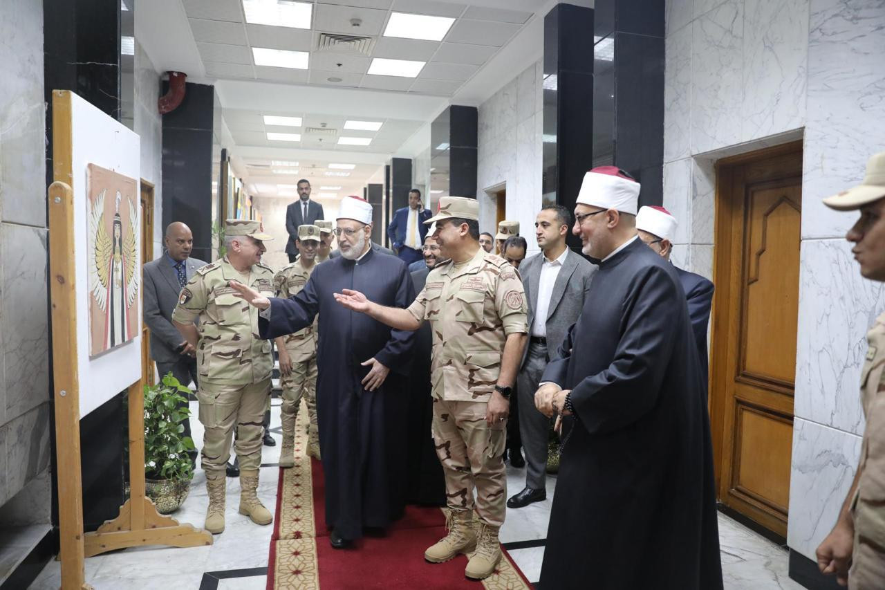 قائد قوات الدفاع الشعبي والعسكري