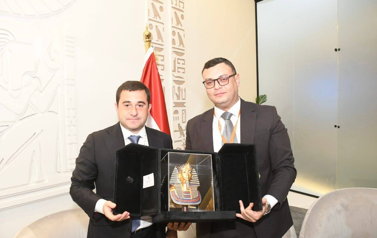 وزير الاسكان