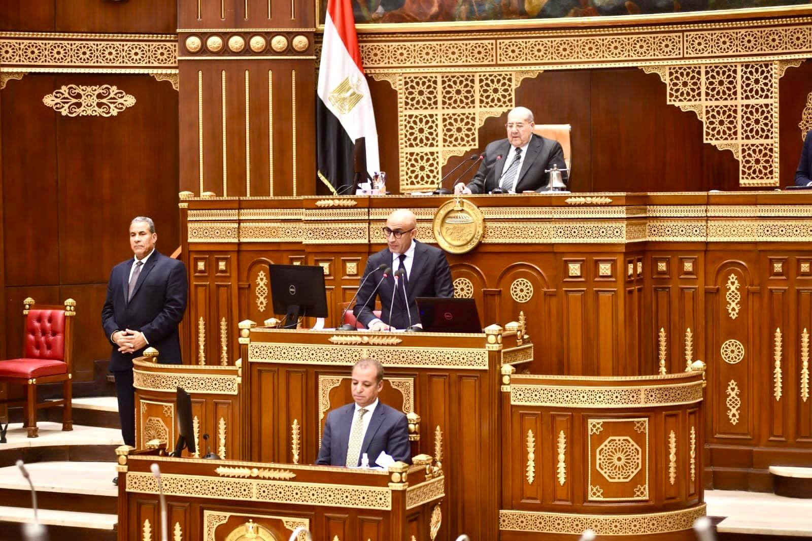 وزير التعليم أمام الشيوخ