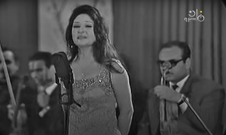 الفنانة لبلبة