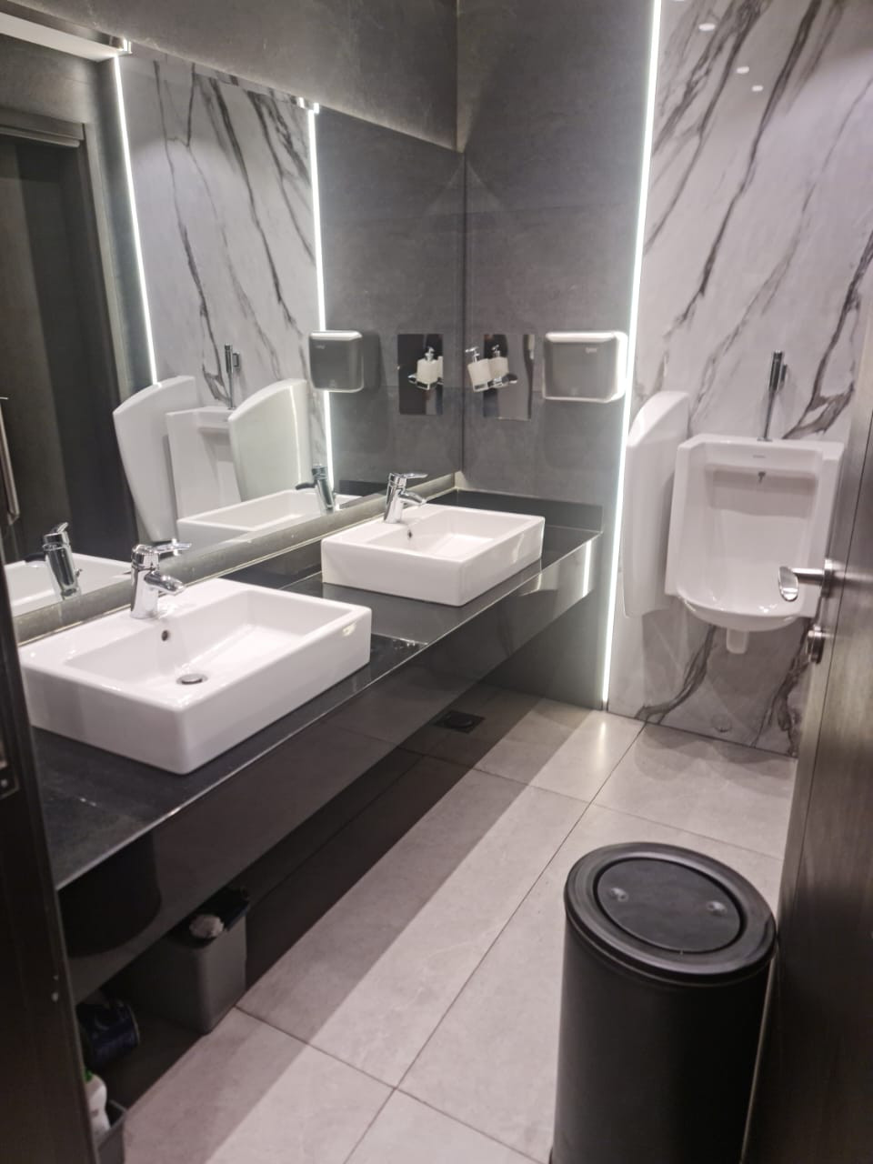 مطار القاهرة