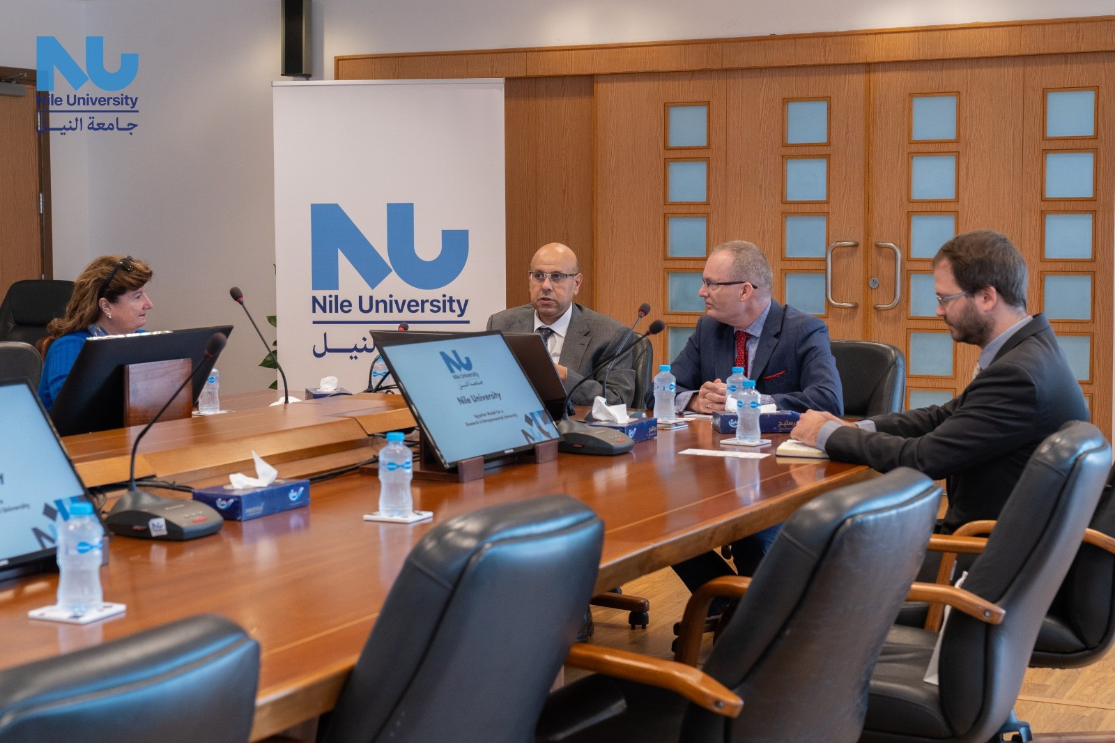 جامعة النيل تستقبل سفير التشيك