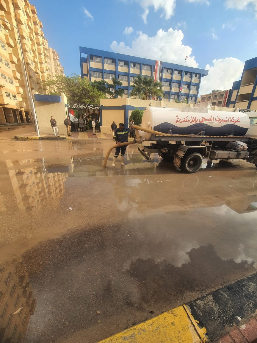 الأمطار بشوارع الأسكندرية