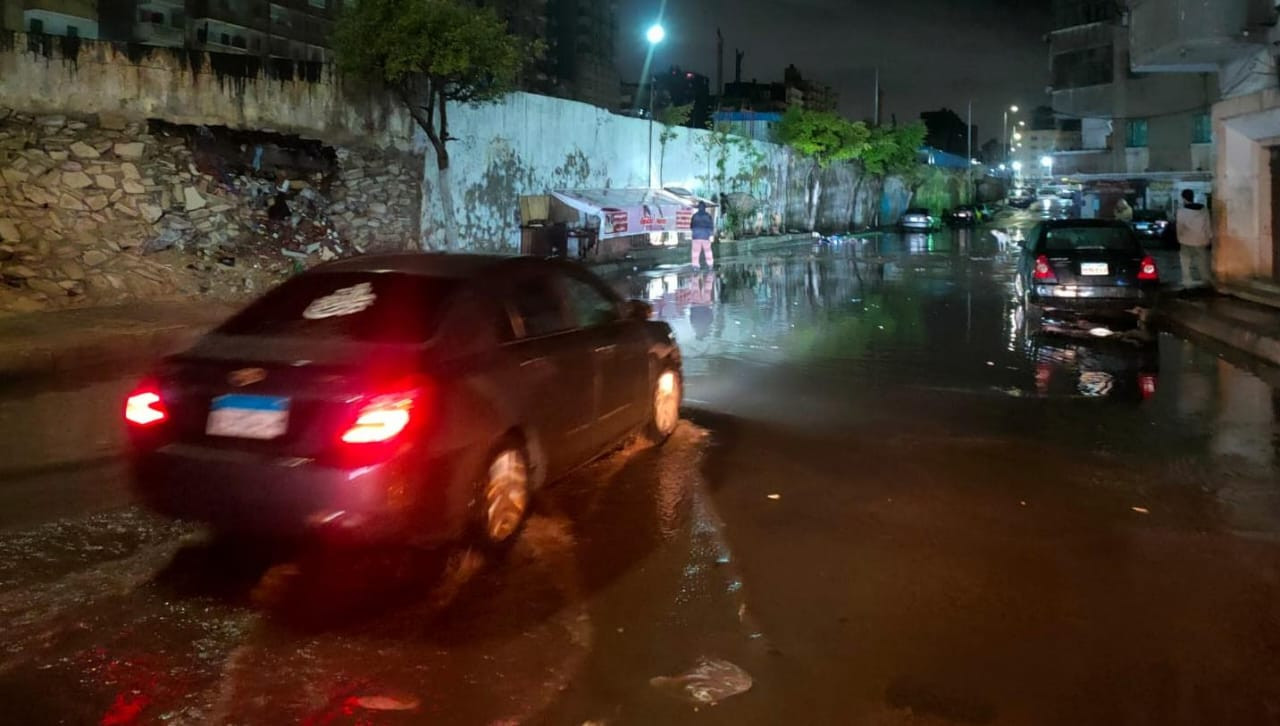 الأمطار بشوارع الأسكندرية