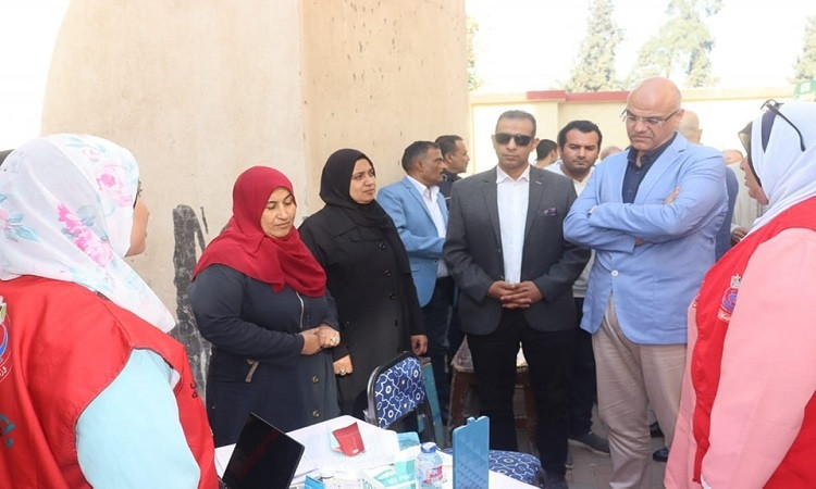 محافظ القليوبية يتفقد حملة 