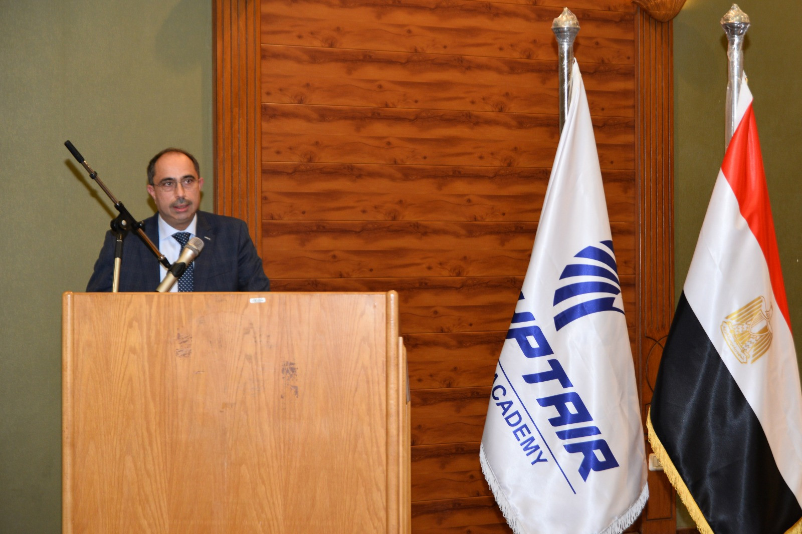 مصر للطيران