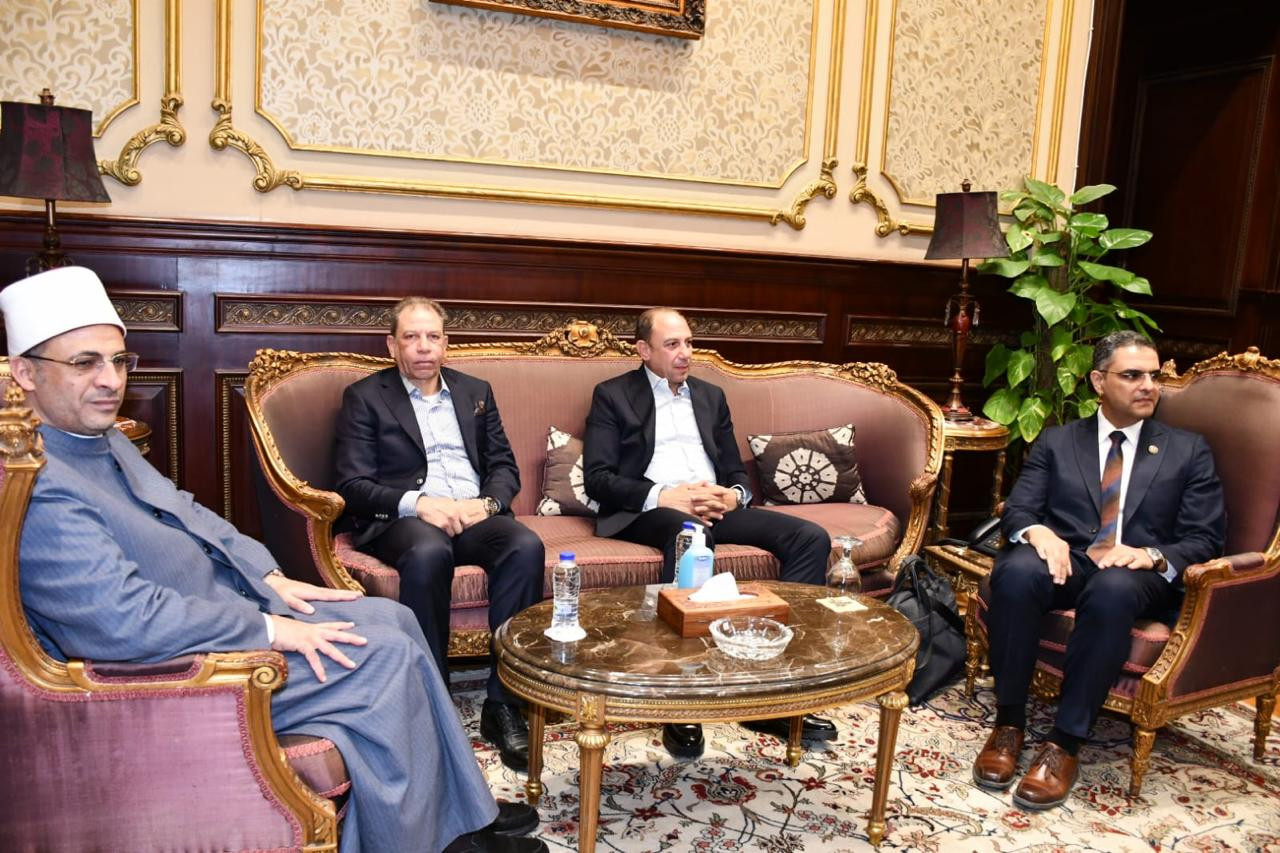 رئيس مجلس الشيوخ ووزير الأوقاف