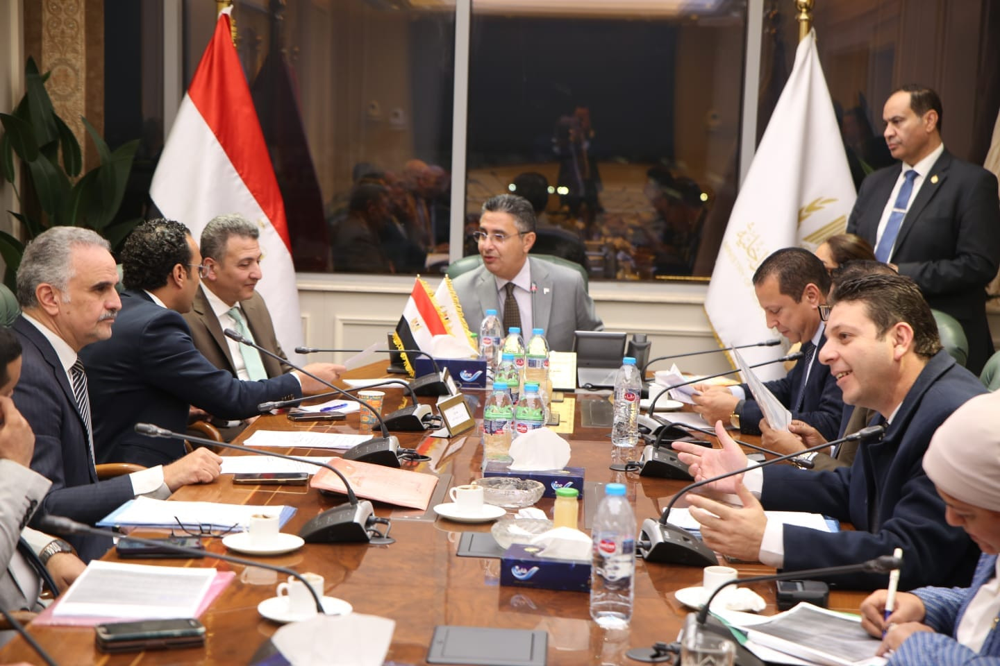 وزير التموين مع النواب