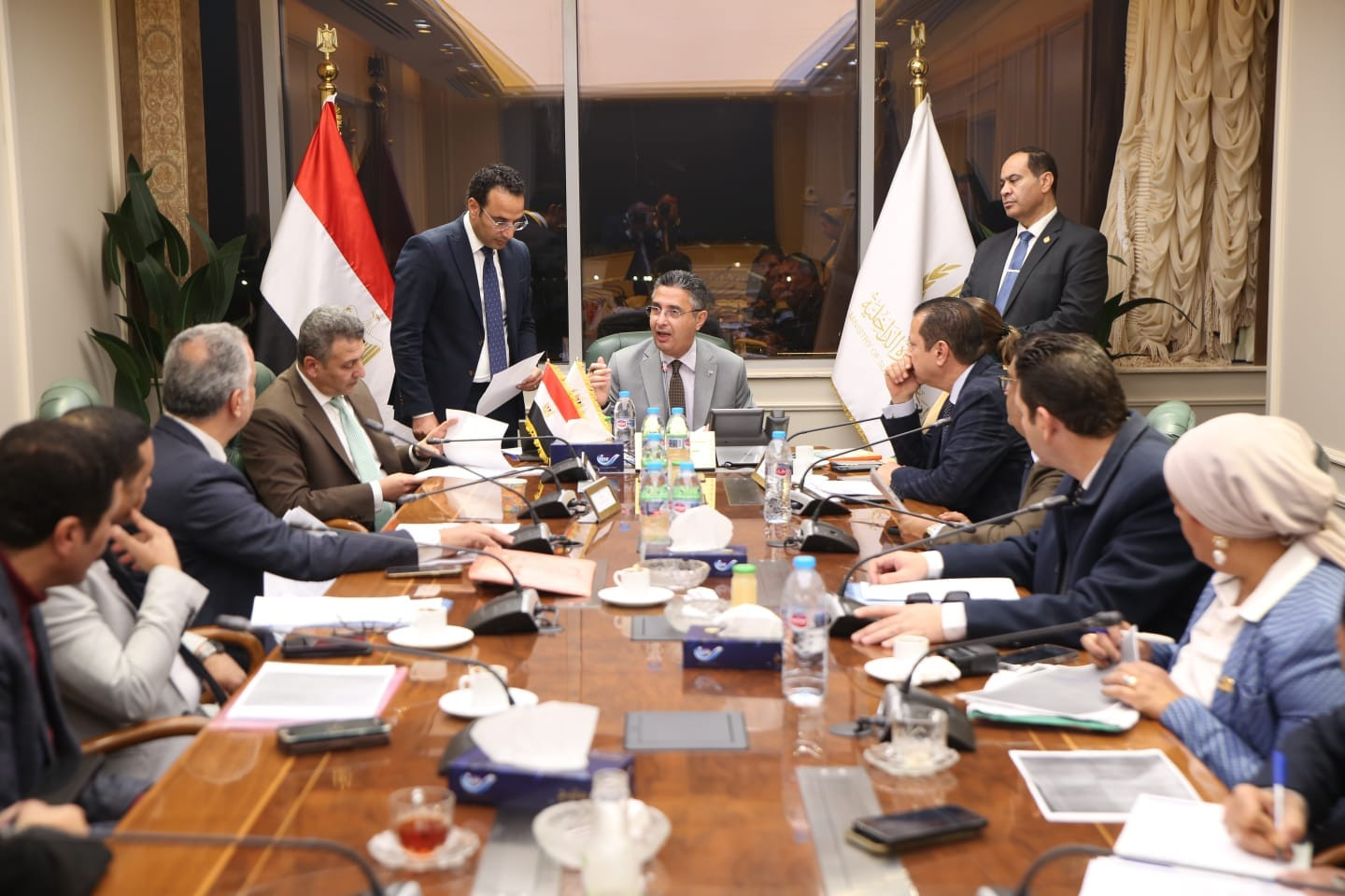 وزير التموين مع النواب