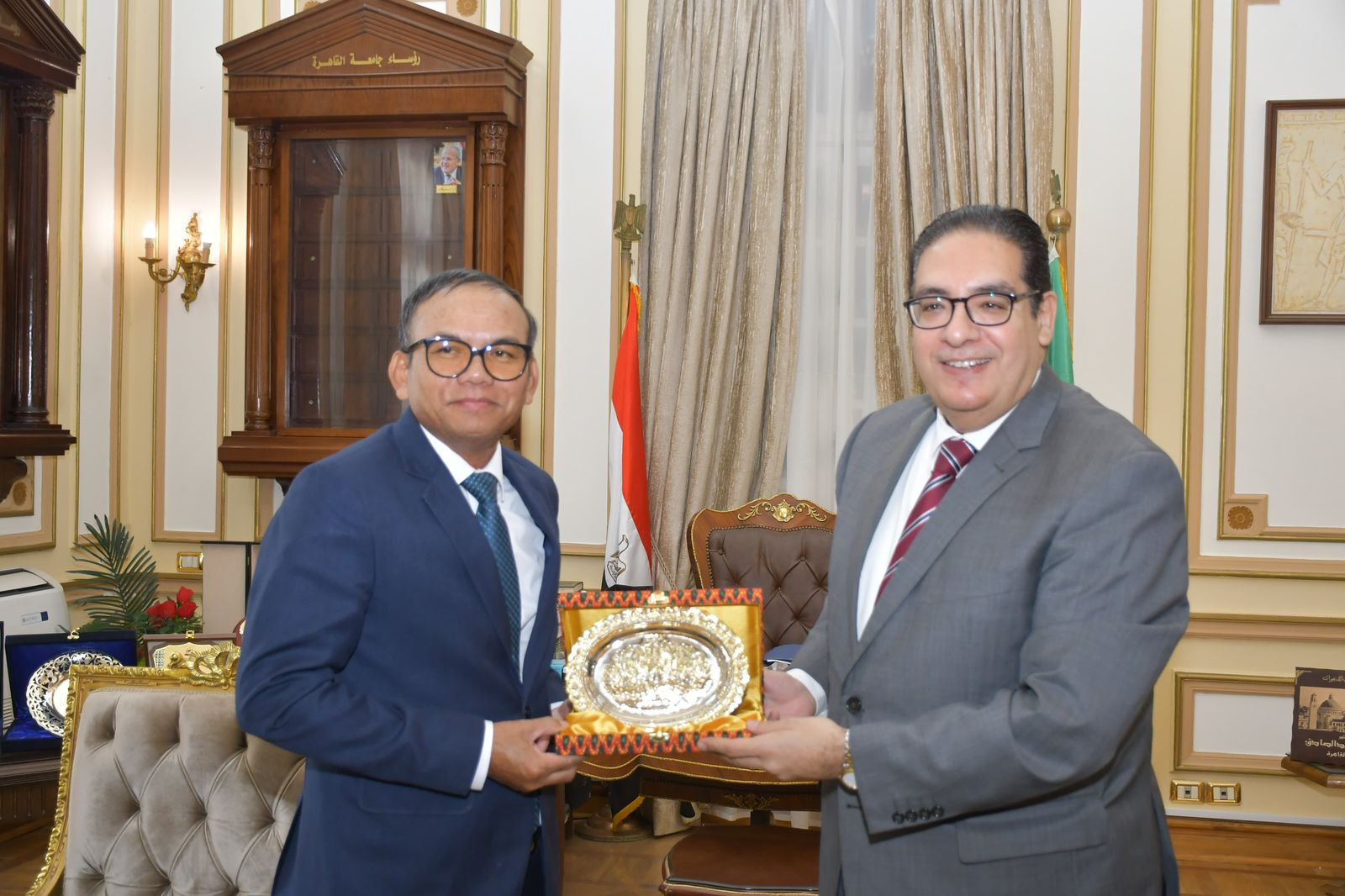 جامعة القاهرة