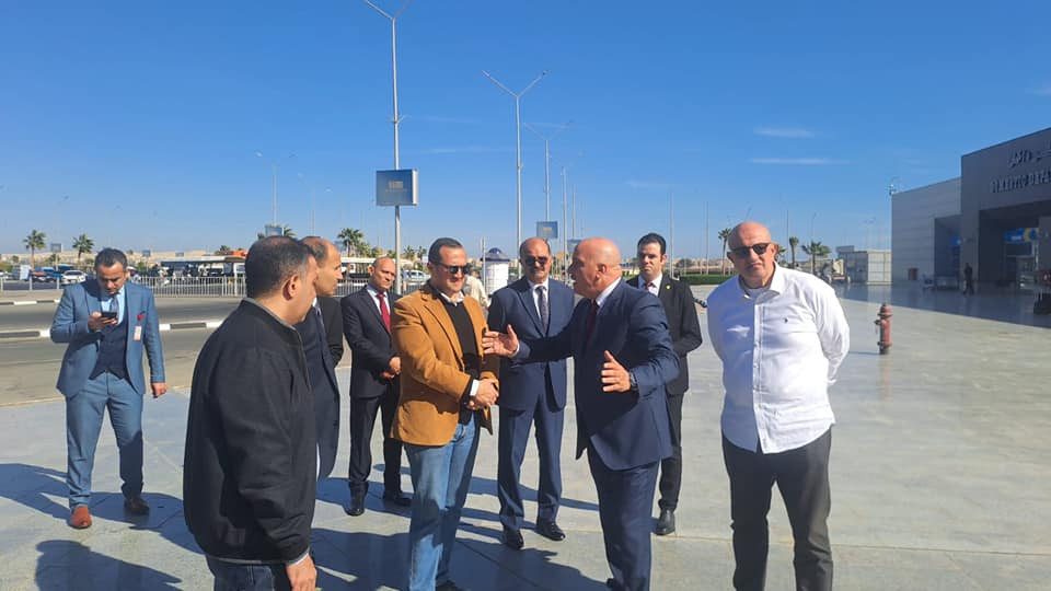 القابضة
