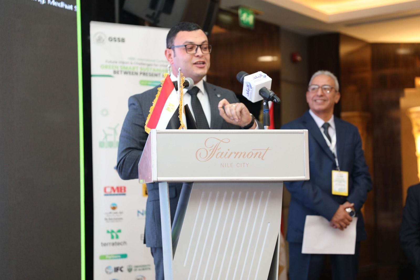 وزير الاسكان