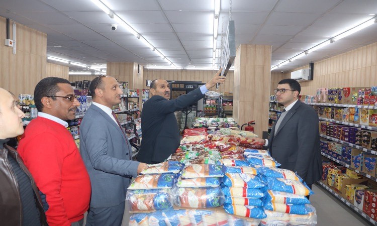 حملة مكثفة تغلق مركزًا طبيًا غير مرخص ببني سويف