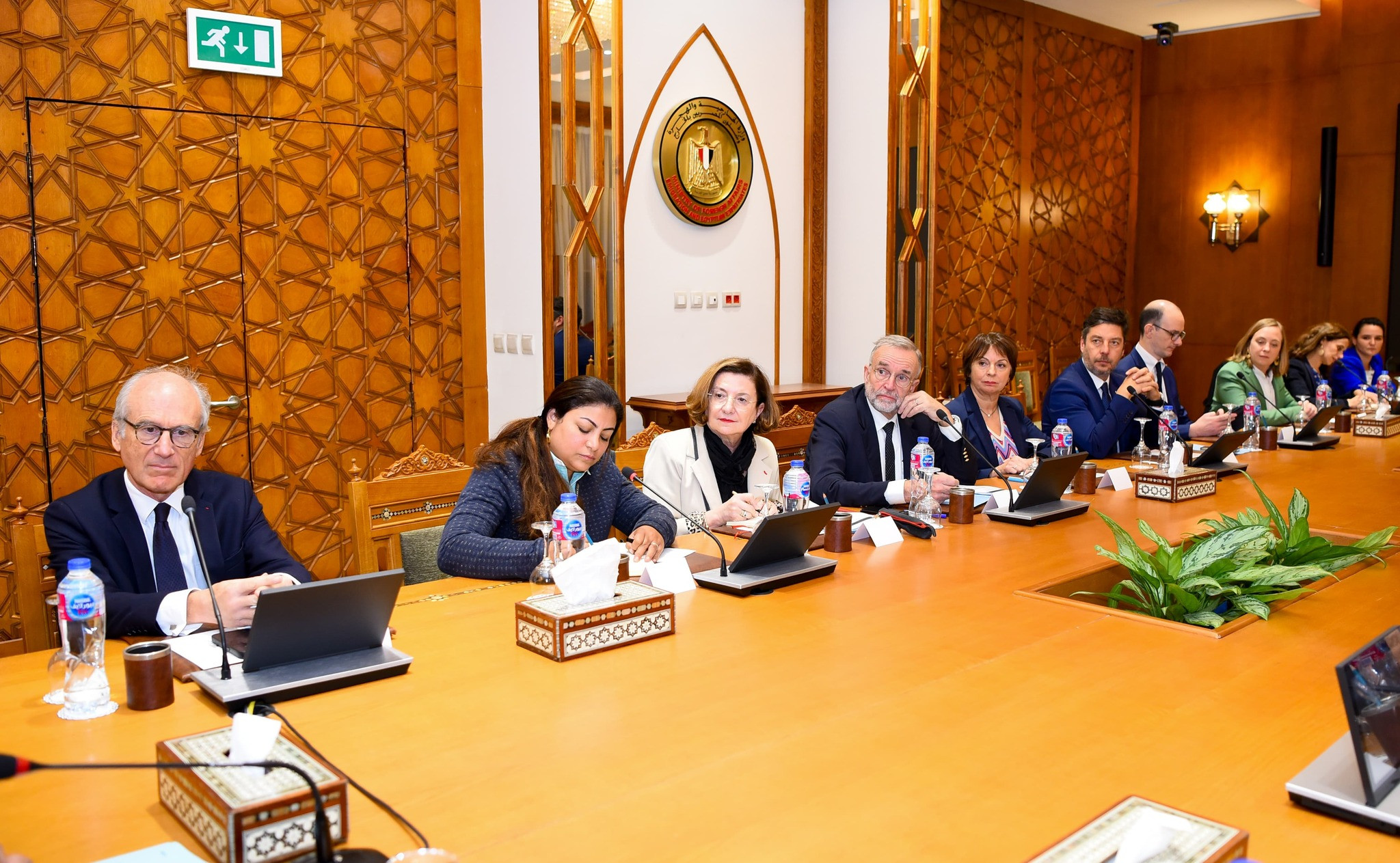 وزير الخارجية