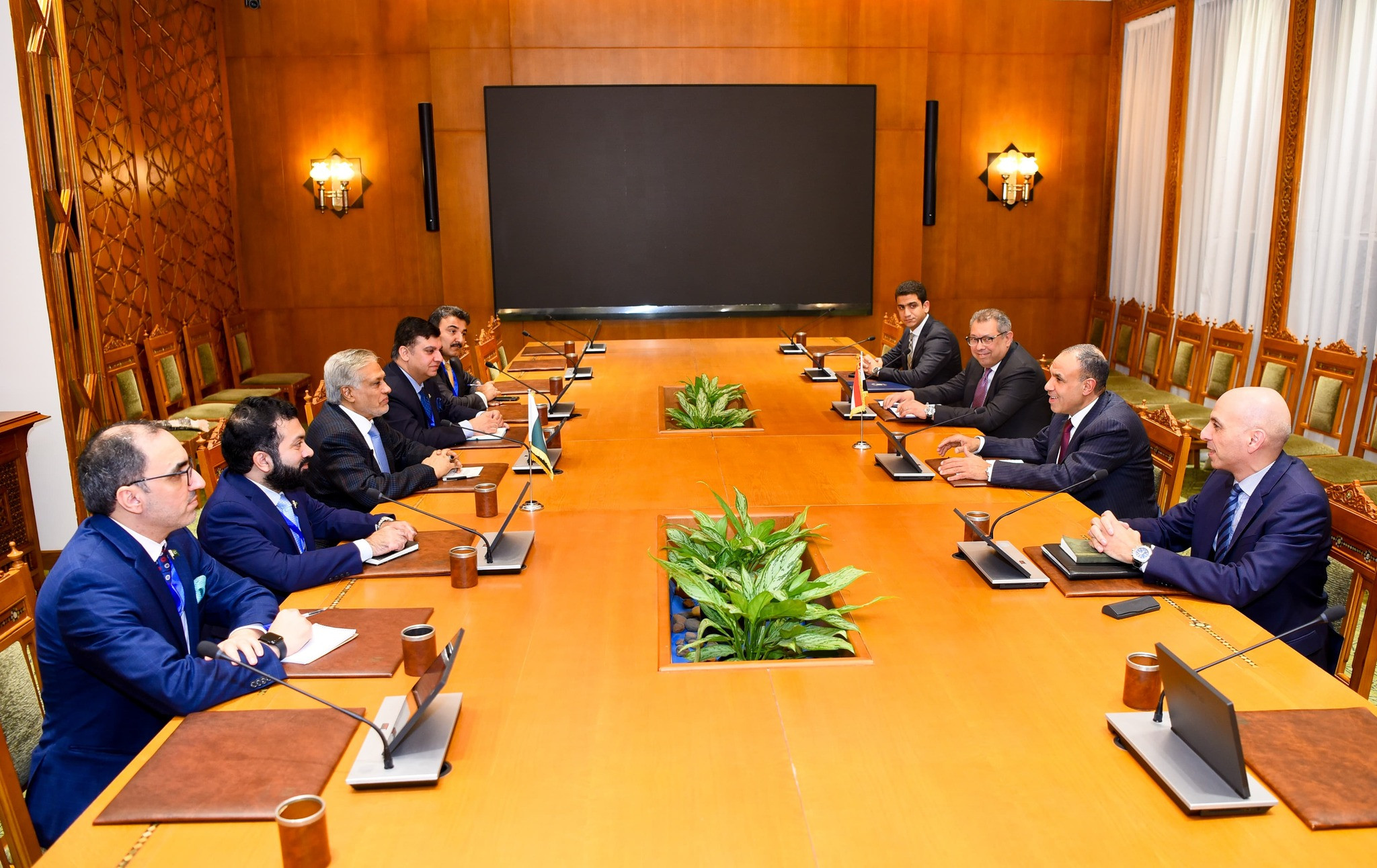 وزير الخارجية ونظيره الباكستاني