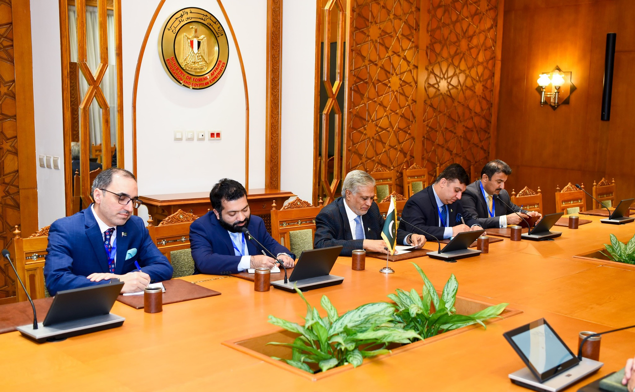 وزير الخارجية ونظيره الباكستاني